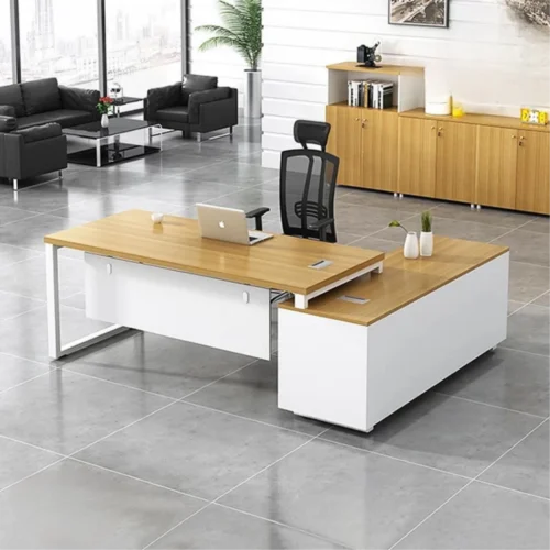 Director Table CT-04